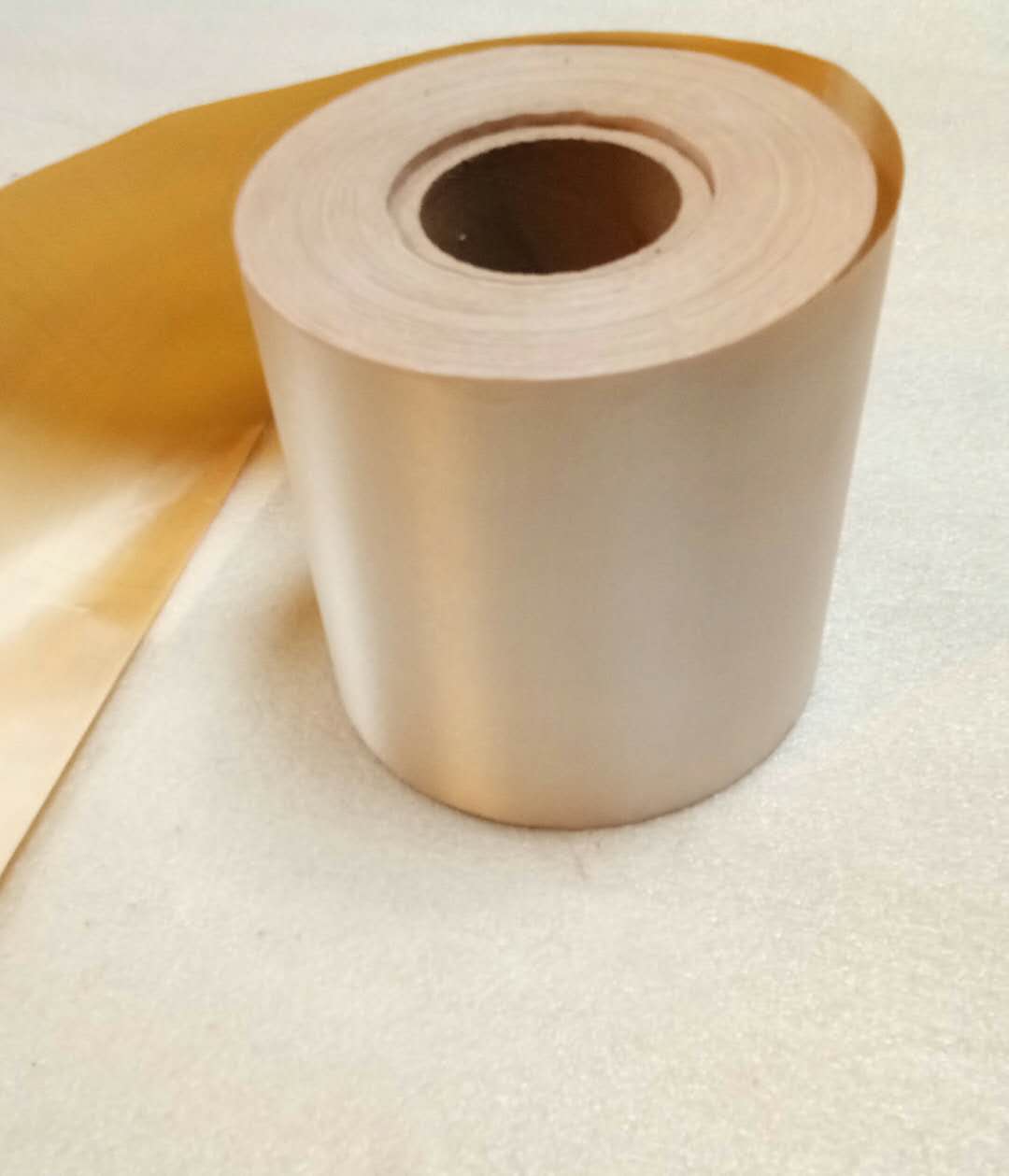 H��GHG���ϲ����þ����ǰ���ĤͿ�Խ�ճ��,����ճ���޼����ά���Ƴɵ������������ϲ���.�ϡ����µȼ���H�����ò�Ʒ������H����ʽ��ѹ����ѹ��Ȧ��������Ե��